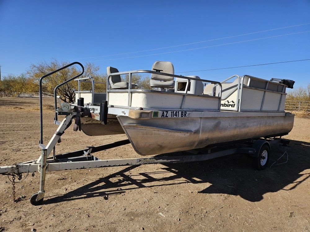 Pontoon Boat