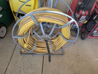 Large extension cord with spool