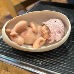 Camille Allen Egg Babies Cherished w/ Stand