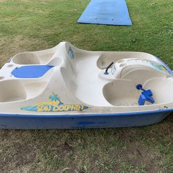 pedal boat 