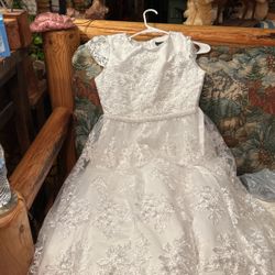 Nice Dress New Size 16 Girls 