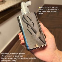 COLOR WOW DREAM COAT SUPERNATURAL TREATMENT SPRAY FOR FRIZZY HAIR 