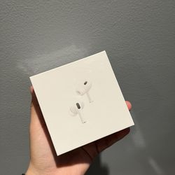 AirPods Pro 2 (2nd Gen W/ MagSafe Charging Case)