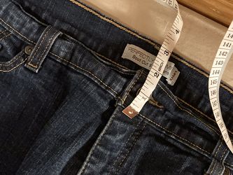 Levi's Jeans Womens 18 S/C Dark Wash Denim 512 Perfectly Slimming Bootcut  Flare for Sale in Nags Head, NC - OfferUp