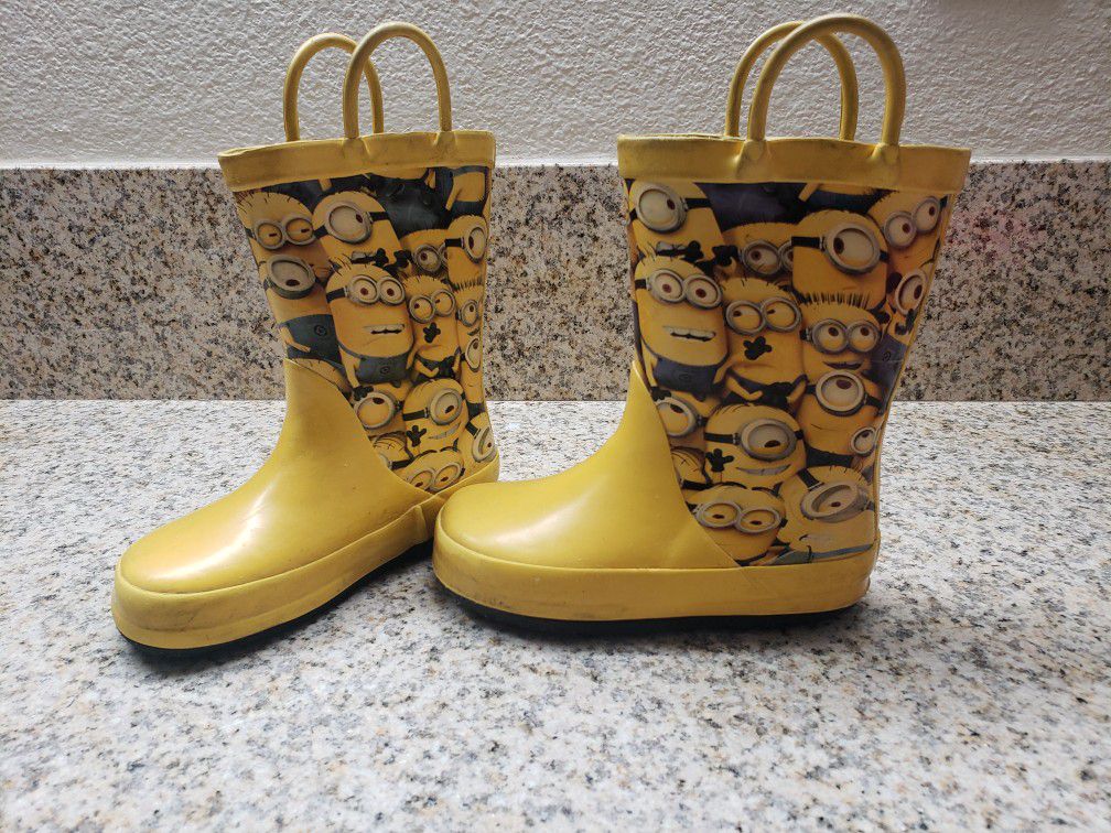 Minions rain boots girl/boys