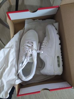 Woman's White Nike Shoes Size 8 Only 