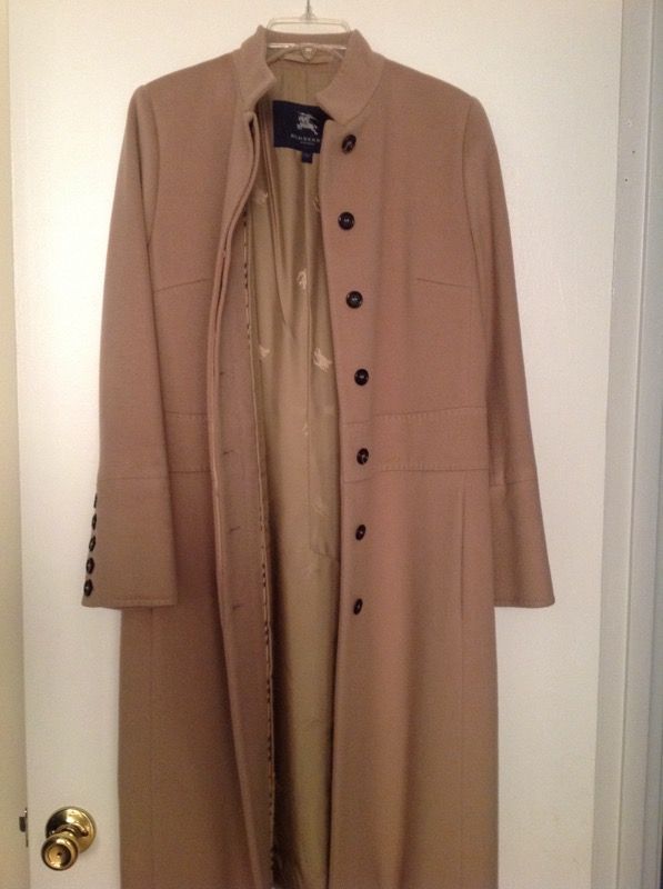 Burberry long jackets looks new size its 8-10