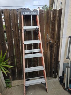 6ft Fiber Glass Ladder