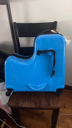 Kids luggage