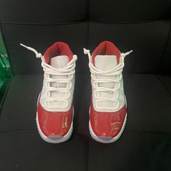 Jordan Cherry 11s Size 9