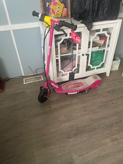 Razor Electric Scooter Pink