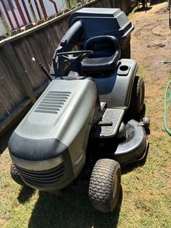 Craftsman mower with bagger system ready to use