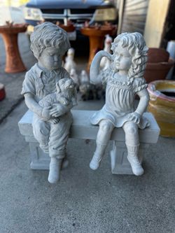 Statue kids