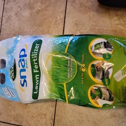 NEW BAG. LAWN FERTILAZER..  $20 FIRM PRICE 