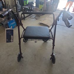 Rollator extra wide heavy duty walker