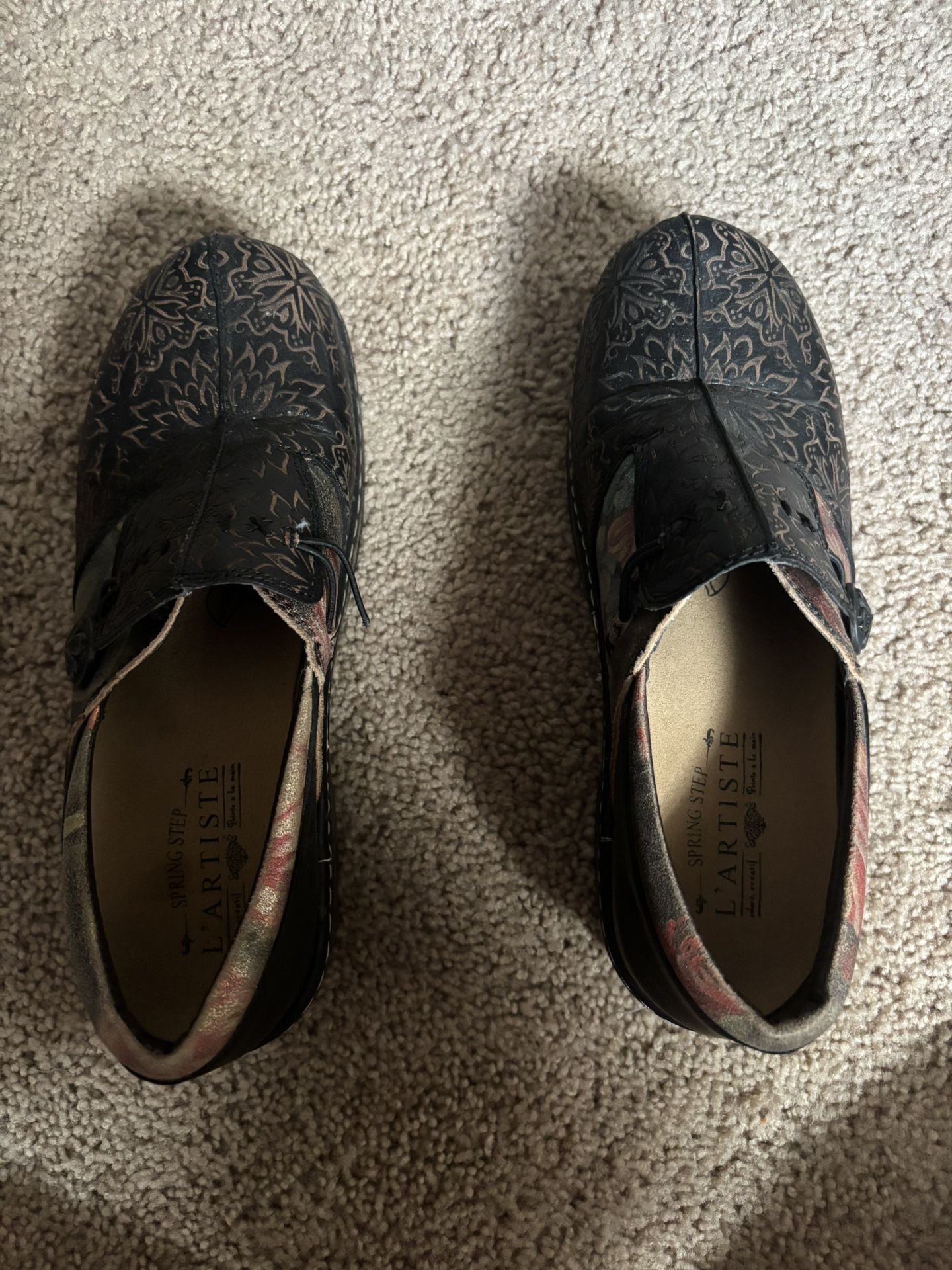 Women’s Shoes