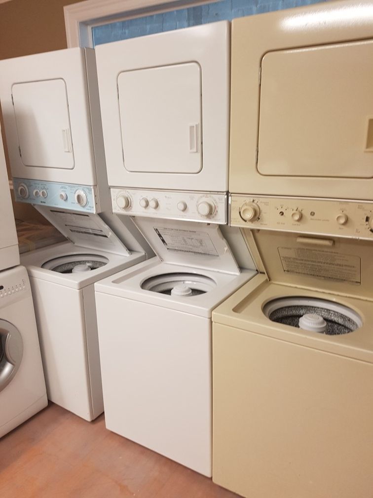 Stackable washer and dryer set