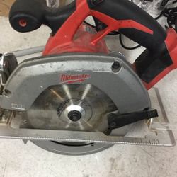 Milwaukee Circular Saw