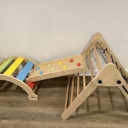 Costway 3-in-1 Kids Climber Set Toddler Wooden Play Arch with Sliding and Climbing Ramp