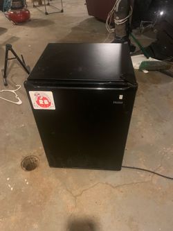 Mini fridge (NEED GONE ASAP!)