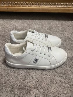 Michael Kors low top white sneakers size 3