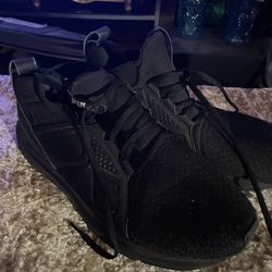 Puma Men’s Running Shoes Size Nine And Half