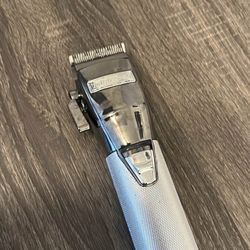SILVER METAL BABYLISS PRO FX CLIPPER