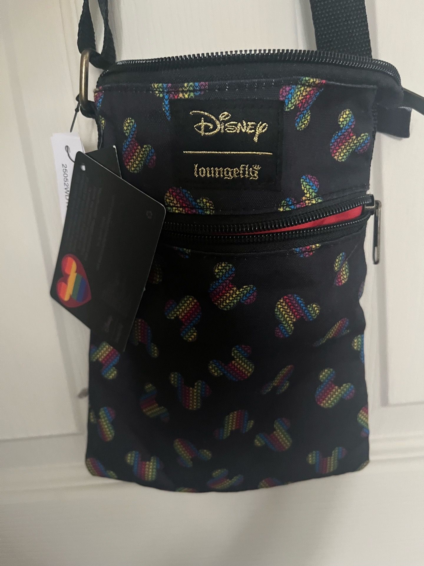 Disney’s lounge fly rainbow Mickey Mouse bag