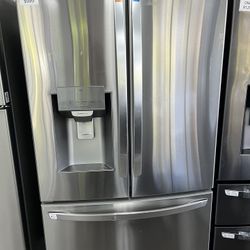 Clearance Sale / NOW$999 Was$2499 Large Capacity French Door Refrigerator With Craft Ice Maker 