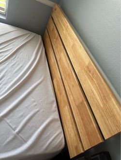 Queen size frame/headboard