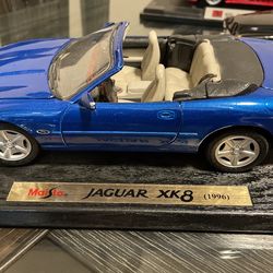 January Xk8 Die Cast 1/18 Scale