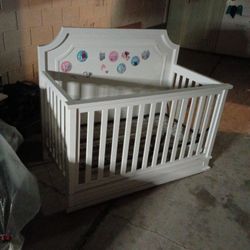Baby Crib 