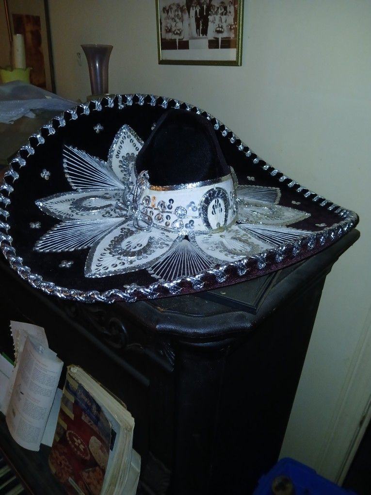 Vintage Fancy Pigalle