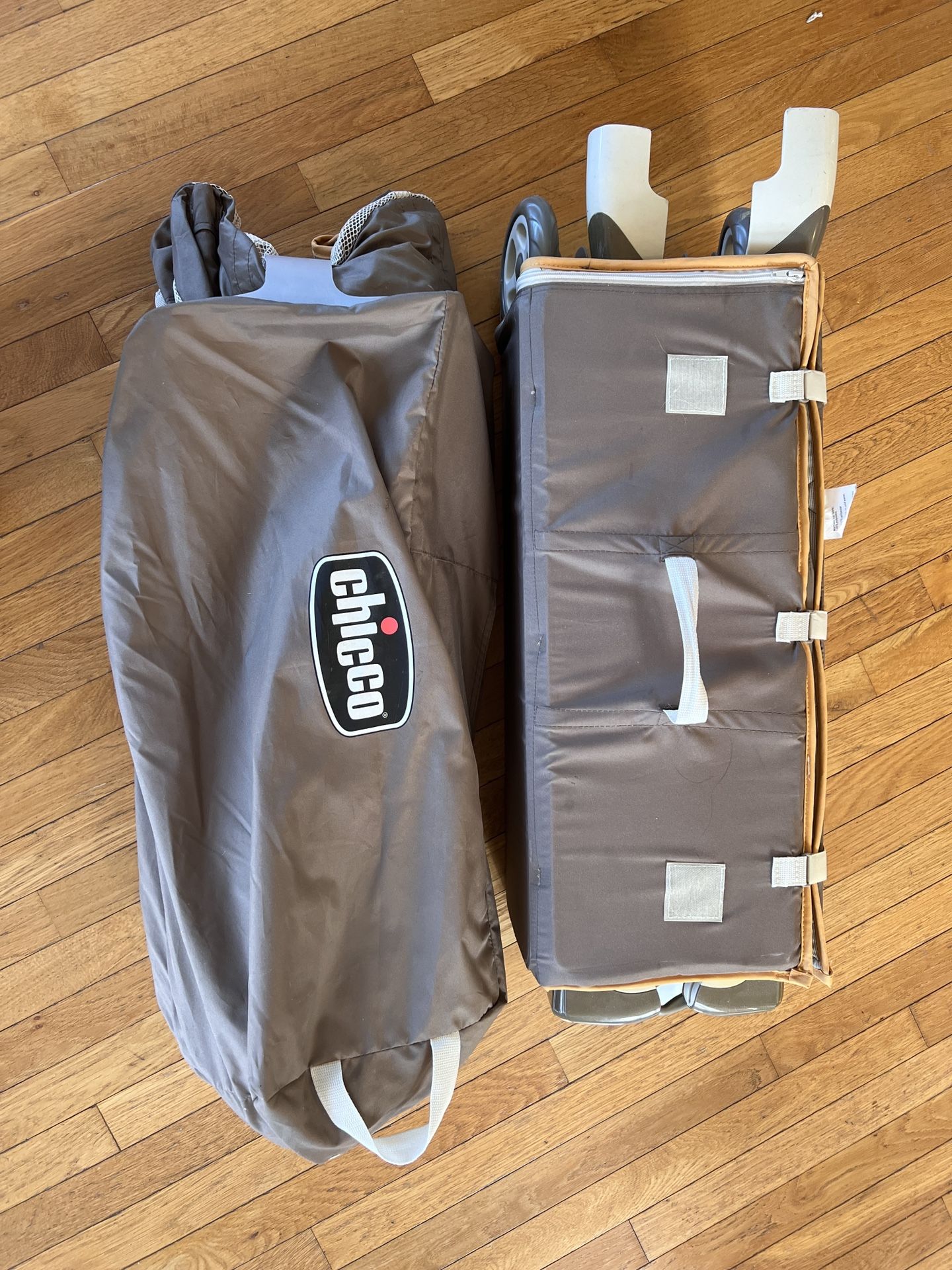 Chicco Pack-N-Play