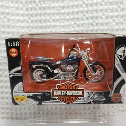 Maisto 1:18 Harley Davidson Motor Cycle  sealed box . 