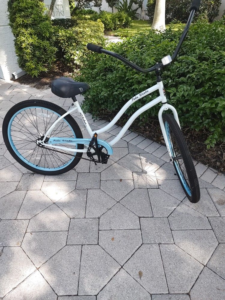 Crusier