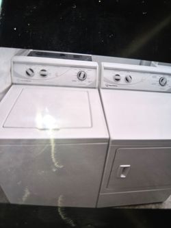 Speed Queen Washer Dryer gas Set