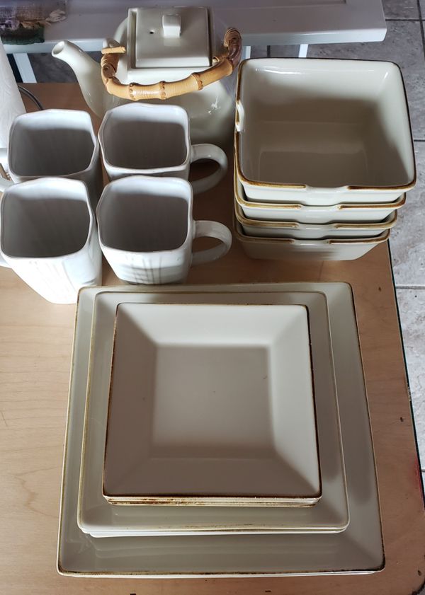 Pottery Barn Asian Square Set of Dishes for 4 for Sale in Lakewood, WA
