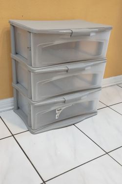 BELLA Contemporary 3-Drawer Storage Tower (Great Condition)
