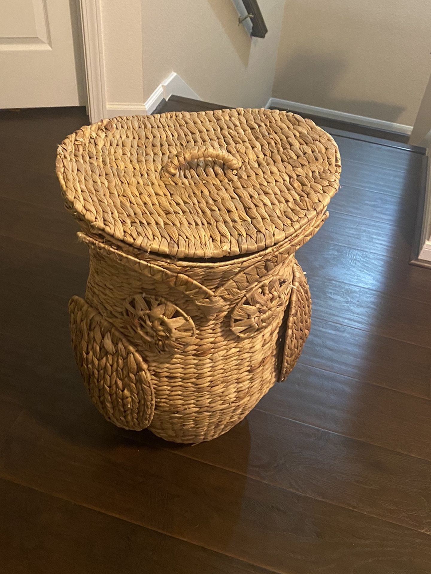 Pottery Barn Owl Laundry Basket