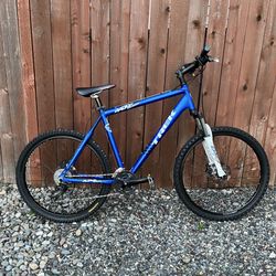 Trek 4400 Mountain Bike Extra Large