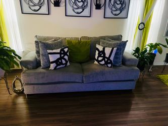 Living Room Couch & Loveseat