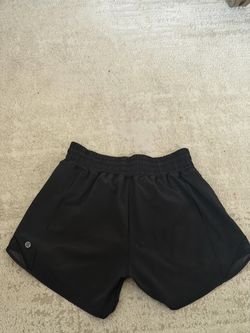 Lululemon snorts  size 6