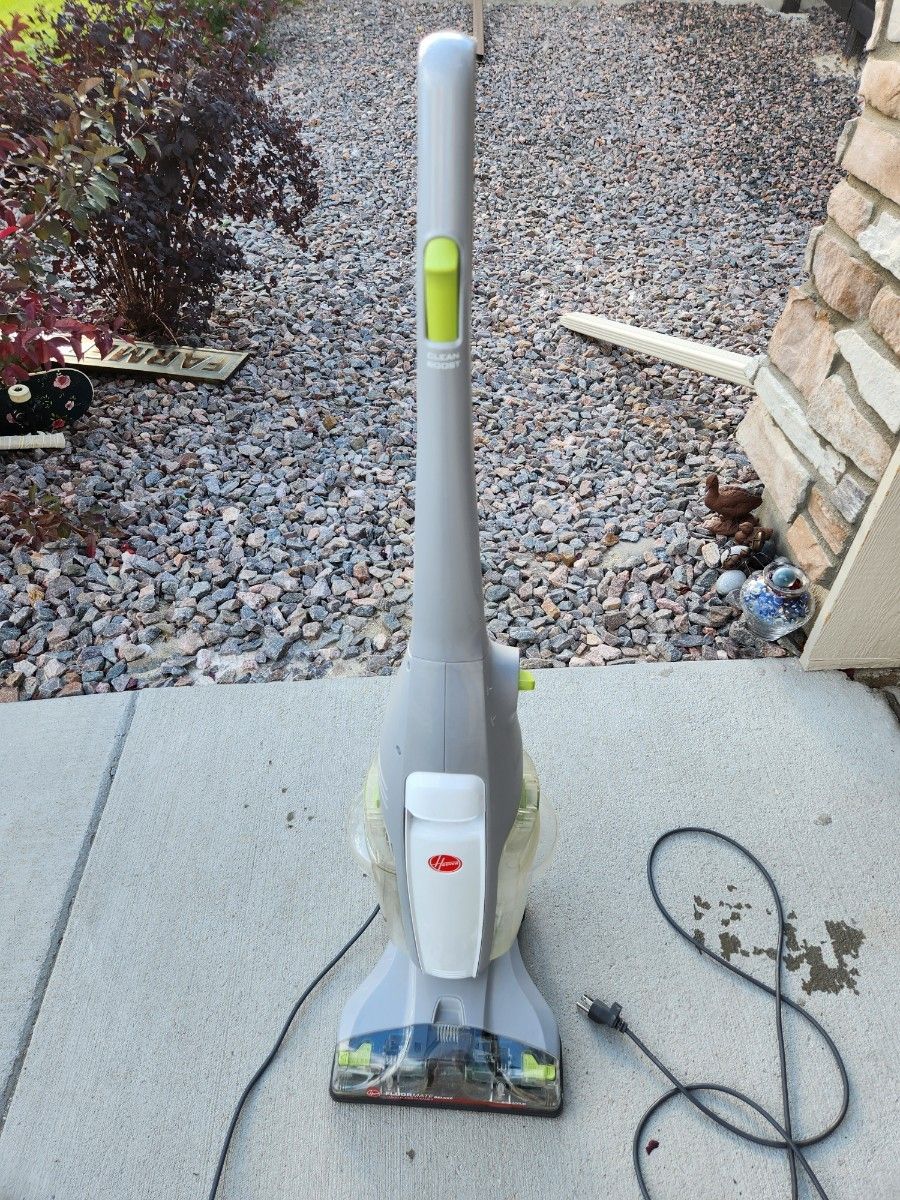 hard floor cleaner - Hoover
wash / dry
clean
works good
$30