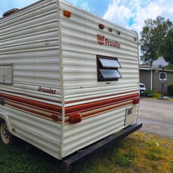 18' Camper