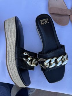 Women’s shoes Size 10