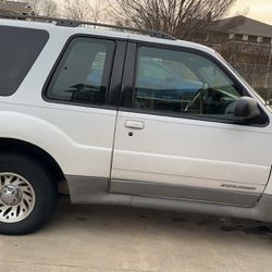 2001 Ford Explor 