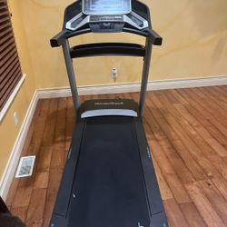 NordicTrack EXP 7i treadmill LIKE NEW