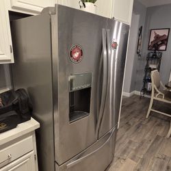 Whirlpool Refrigerator 