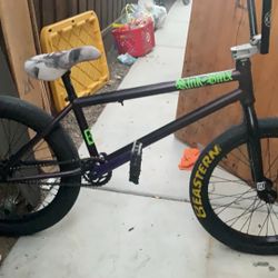 2021 Kink Switch Complete 20” Bmx Bike